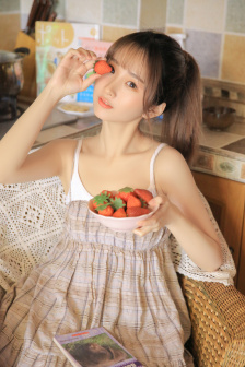 年轻的女学生8